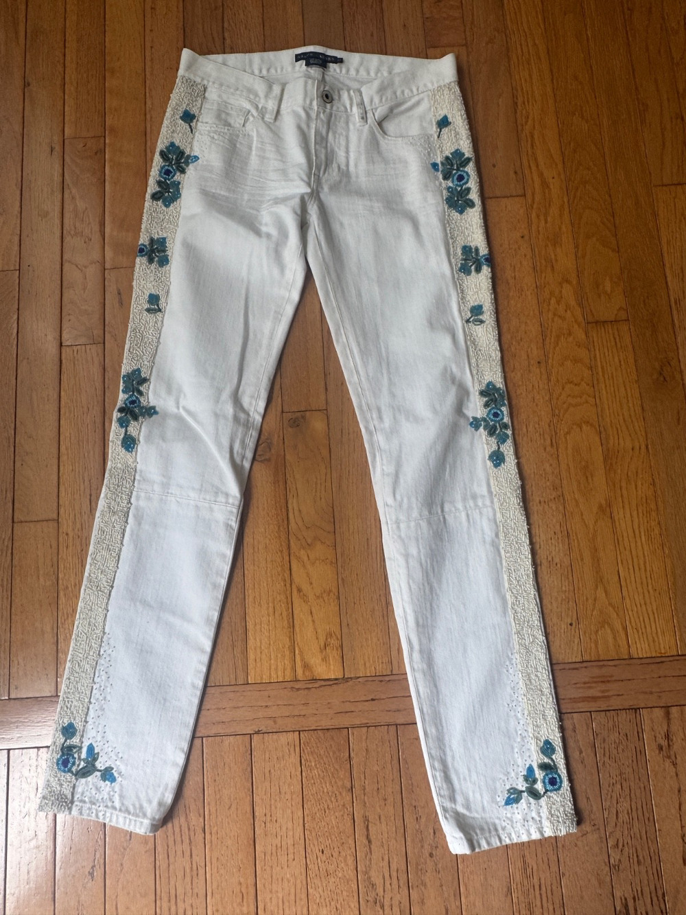 $798 RALPH LAUREN EMBROIDERED SEQUENCE FLORAL WHITE JEANS SIZE 28